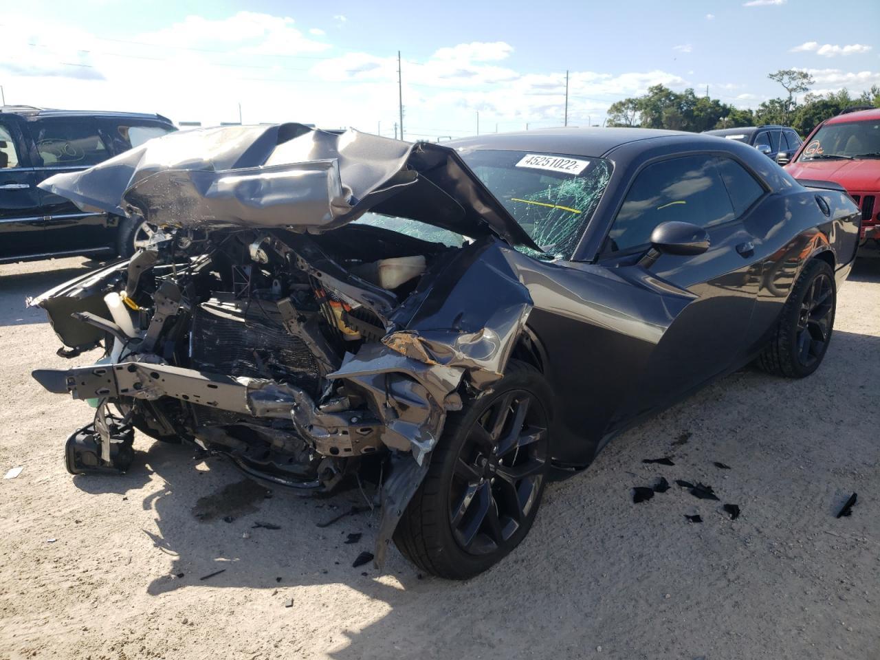 Dodge Challenger - zdjęcie 2