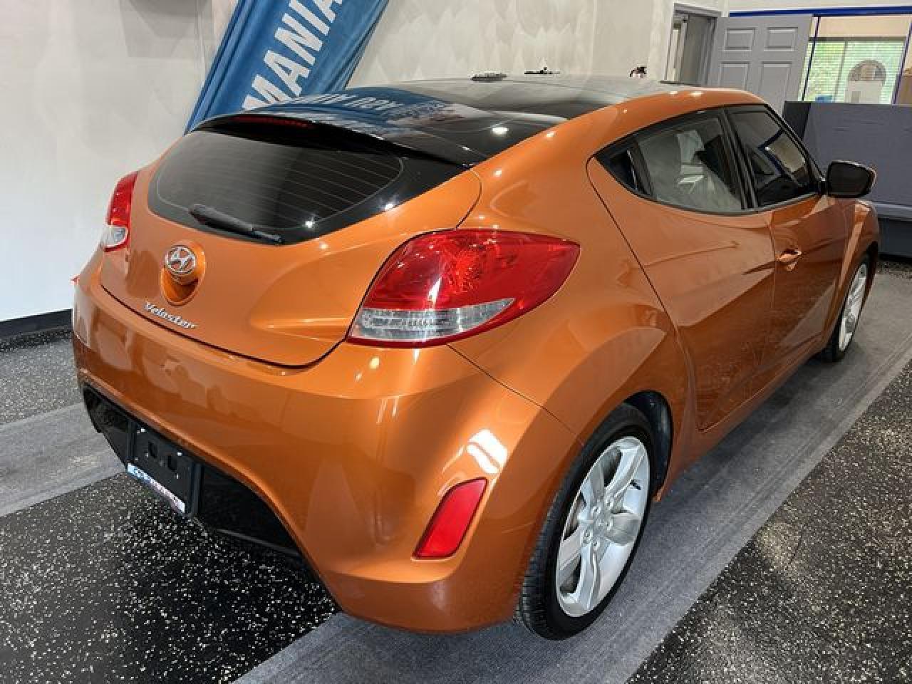 Hyundai Veloster - zdjęcie 3