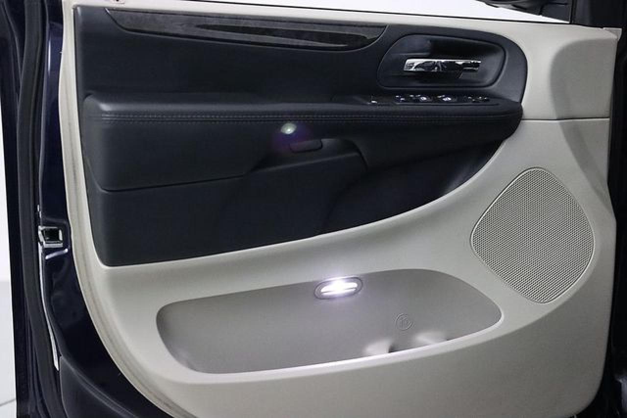 2014 Dodge Grand Caravan Sxt - zdjęcie 22