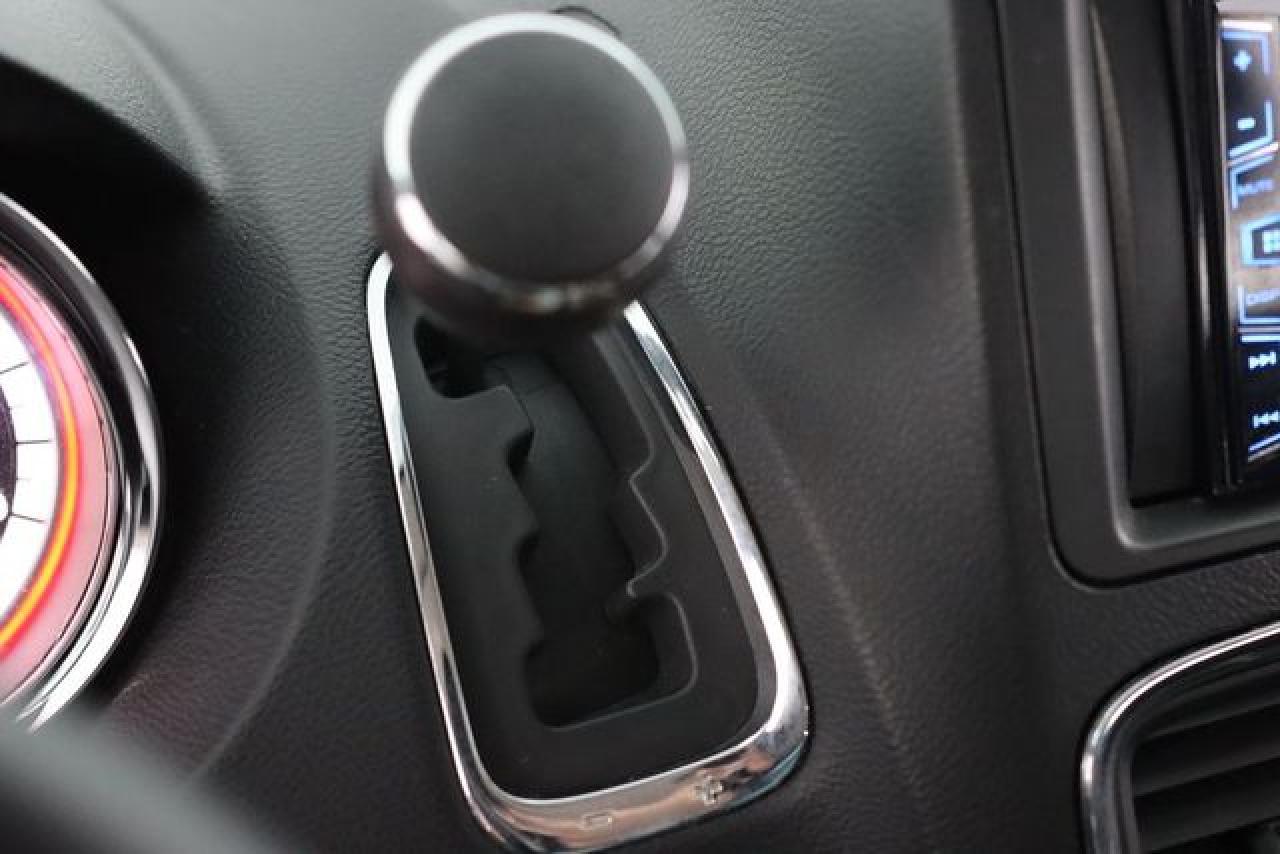 2014 Dodge Grand Caravan Sxt - zdjęcie 33