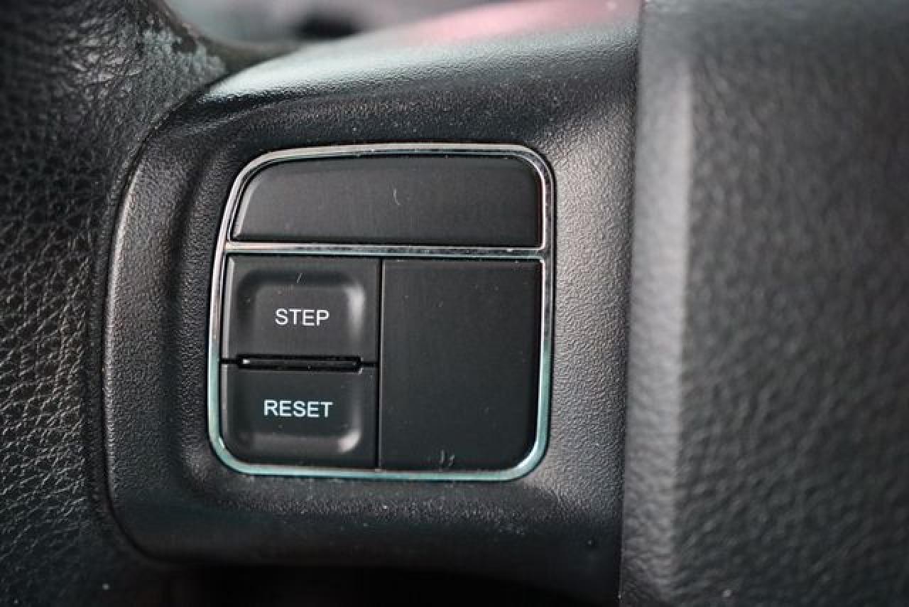2014 Dodge Grand Caravan Sxt - zdjęcie 29