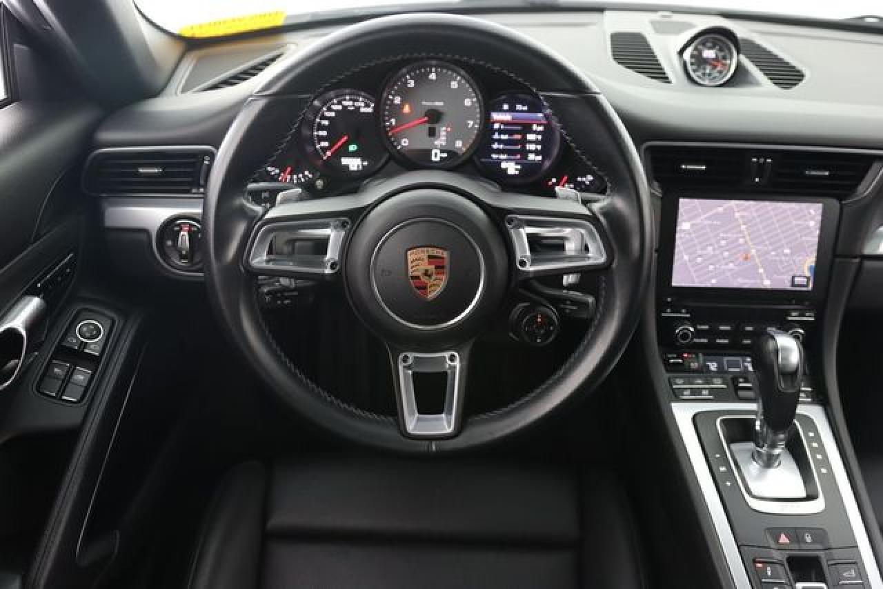 Porsche 911 Coupe - zdjęcie 2