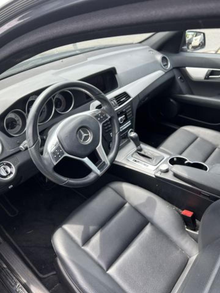 Mercedes-Benz Klasa C - zdjęcie 2