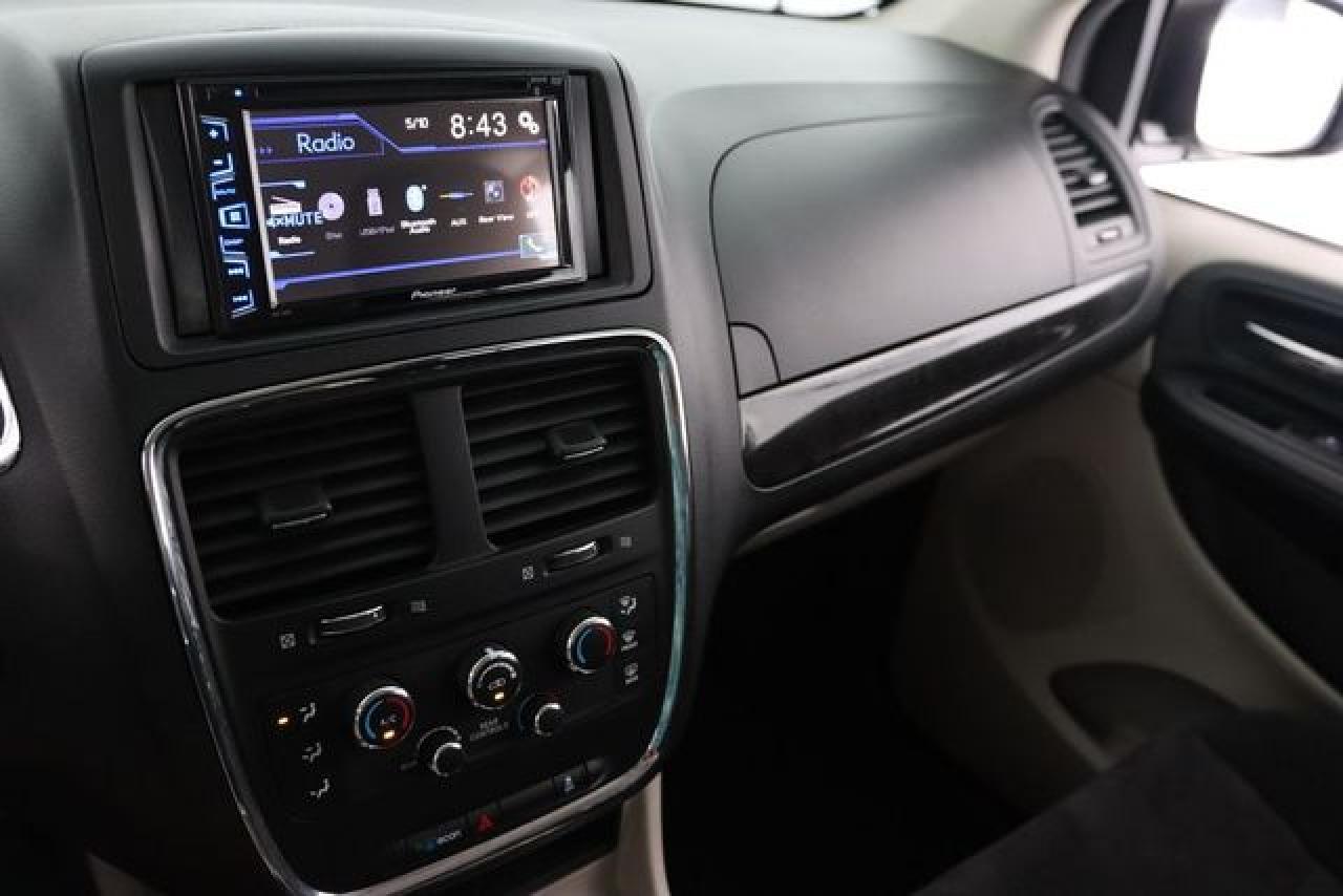 2014 Dodge Grand Caravan Sxt - zdjęcie 36