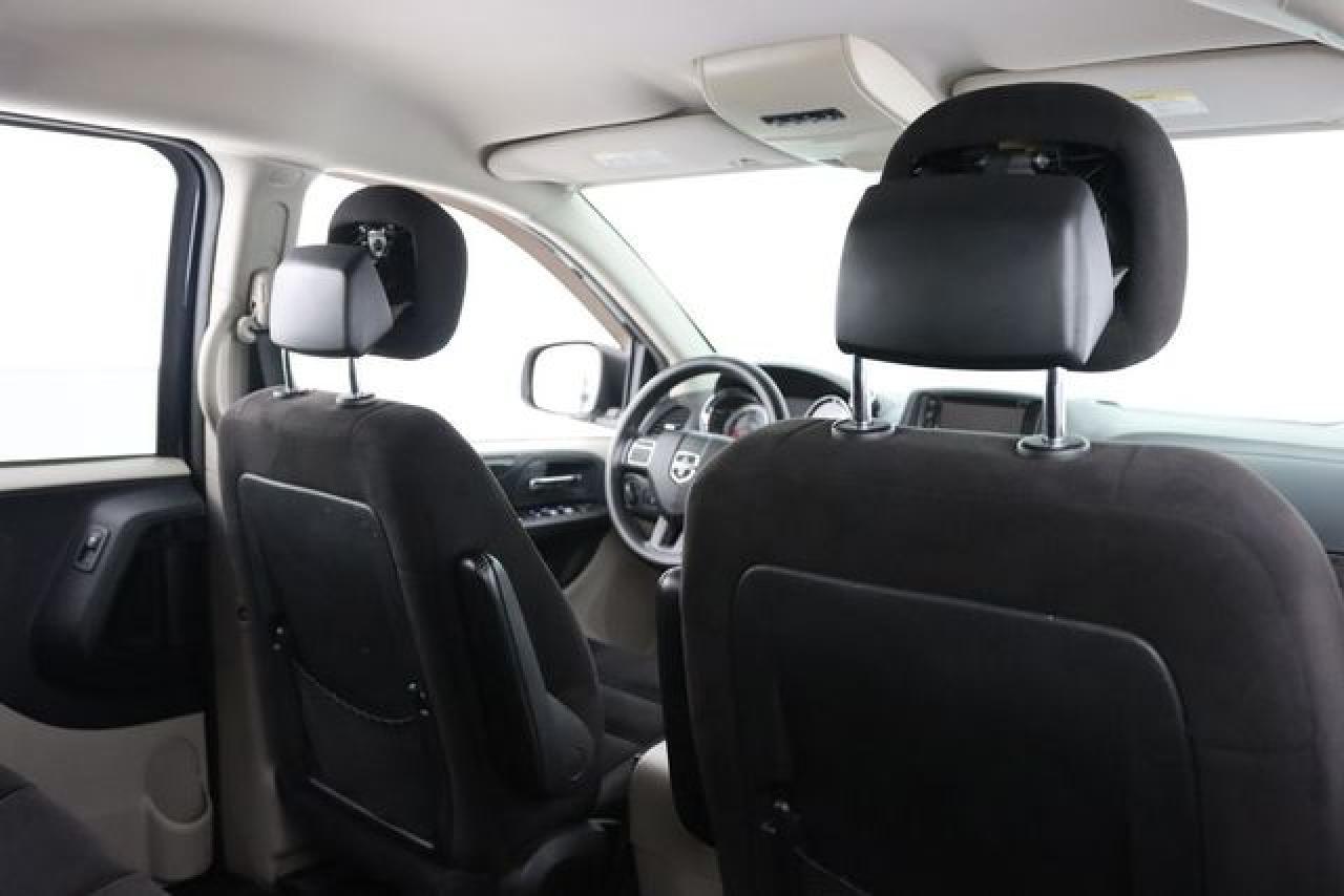 2014 Dodge Grand Caravan Sxt - zdjęcie 40