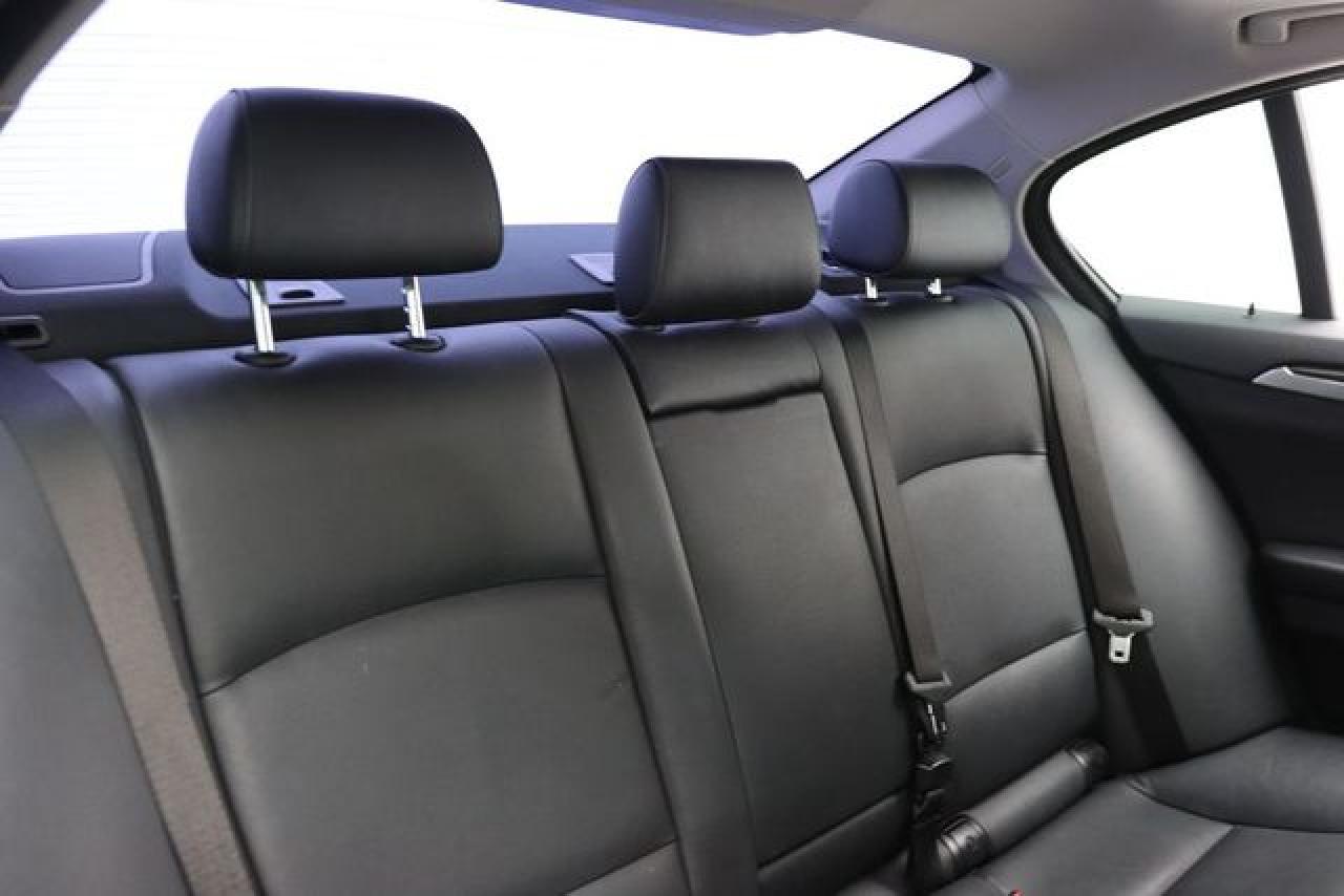 2015 BMW 528 I - zdjęcie 35