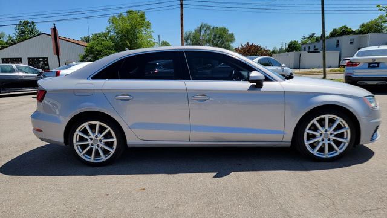 Audi A3 - zdjęcie 3