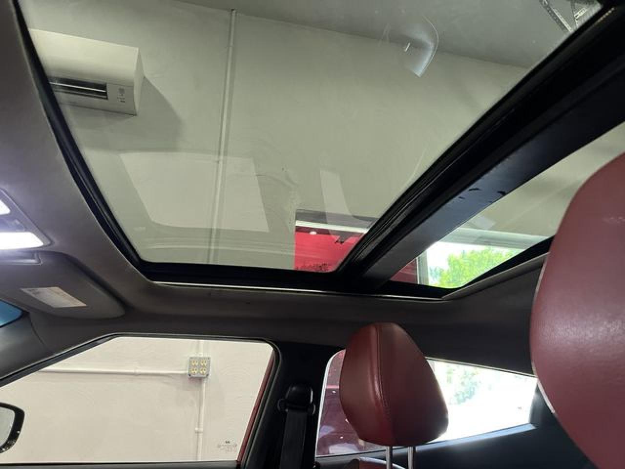 2013 Hyundai Veloster - zdjęcie 13