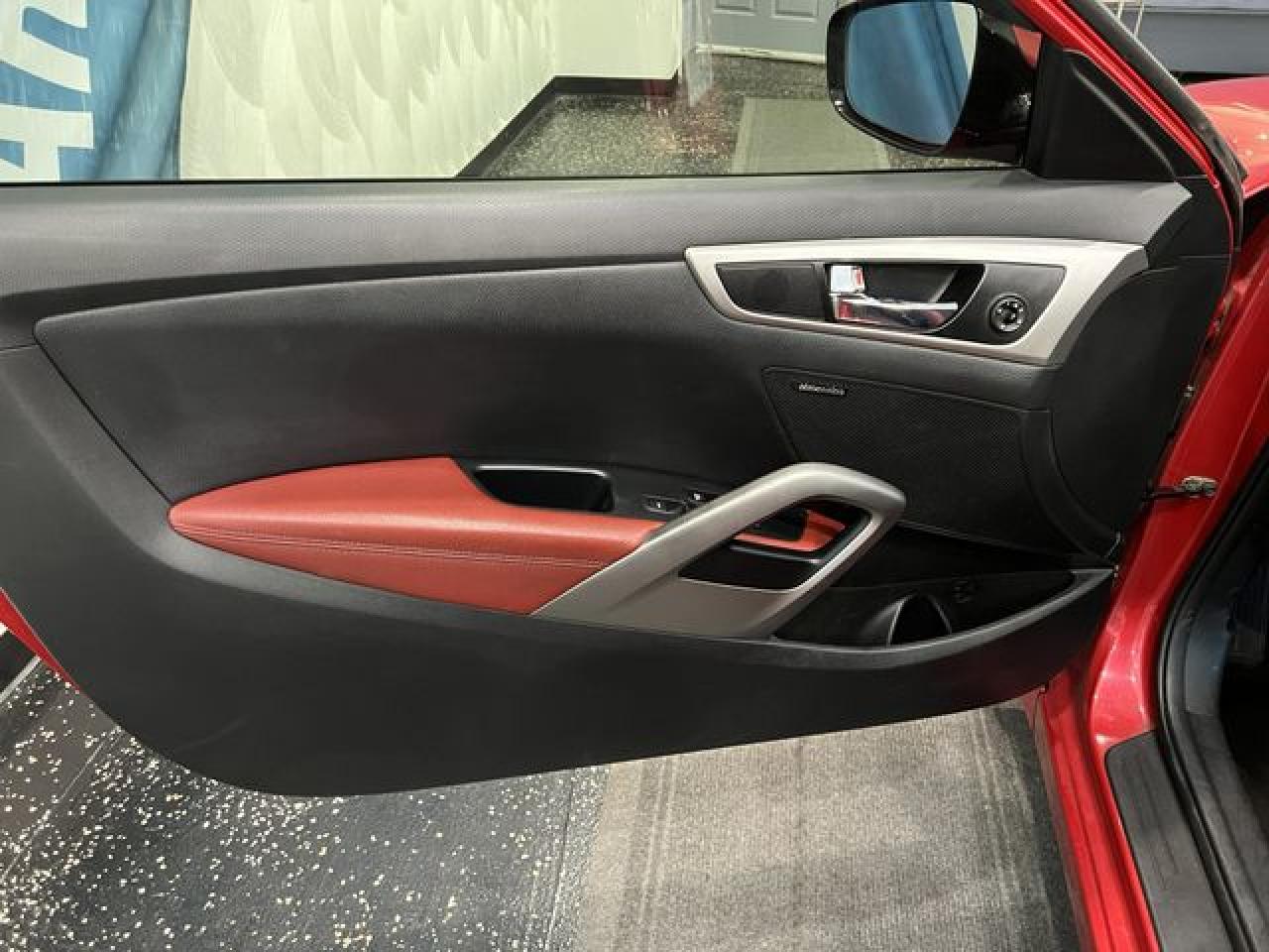 2013 Hyundai Veloster - zdjęcie 11