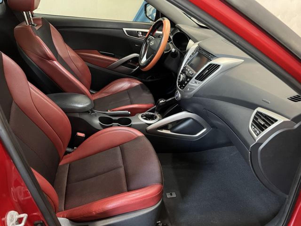 2013 Hyundai Veloster - zdjęcie 15