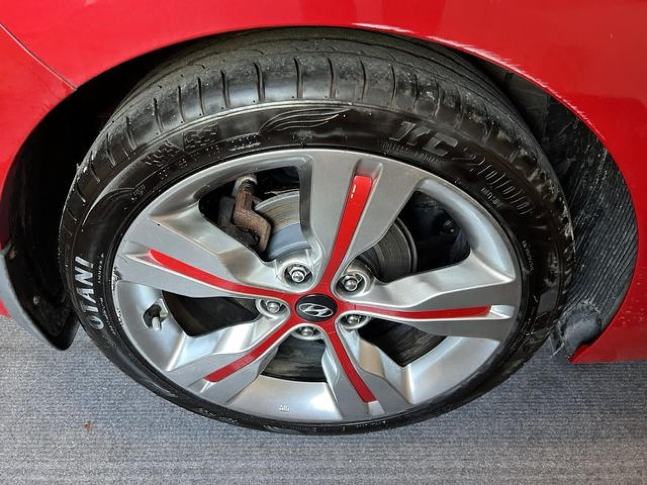 2013 Hyundai Veloster - zdjęcie 4