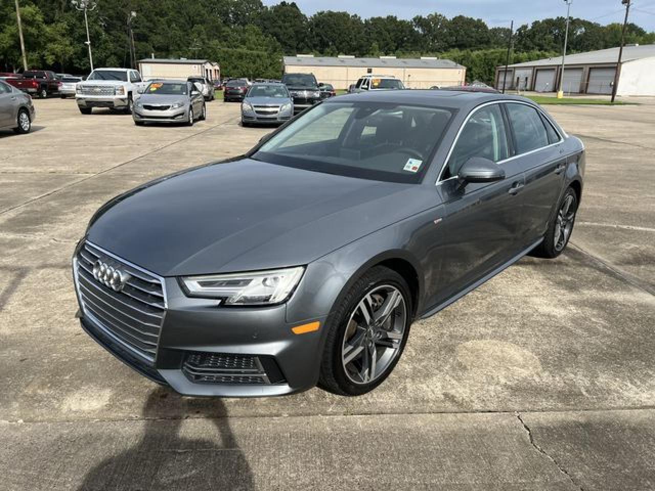Audi A4 - zdjęcie 1