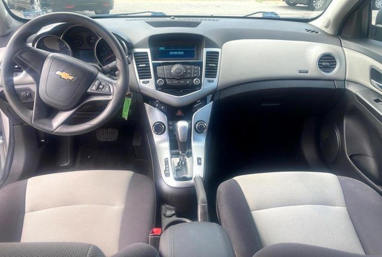 2013 Chevrolet Cruze Ls - zdjęcie 14