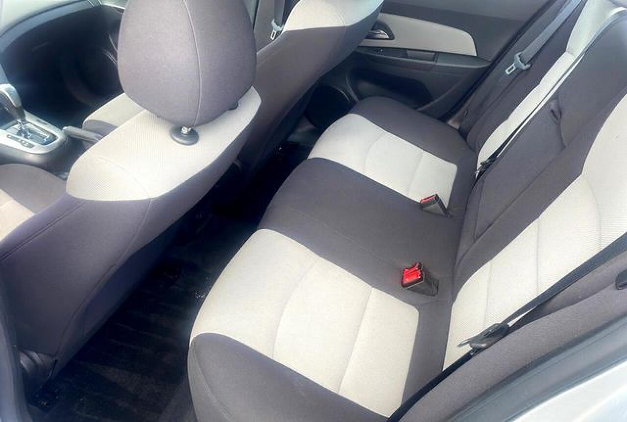 2013 Chevrolet Cruze Ls - zdjęcie 13