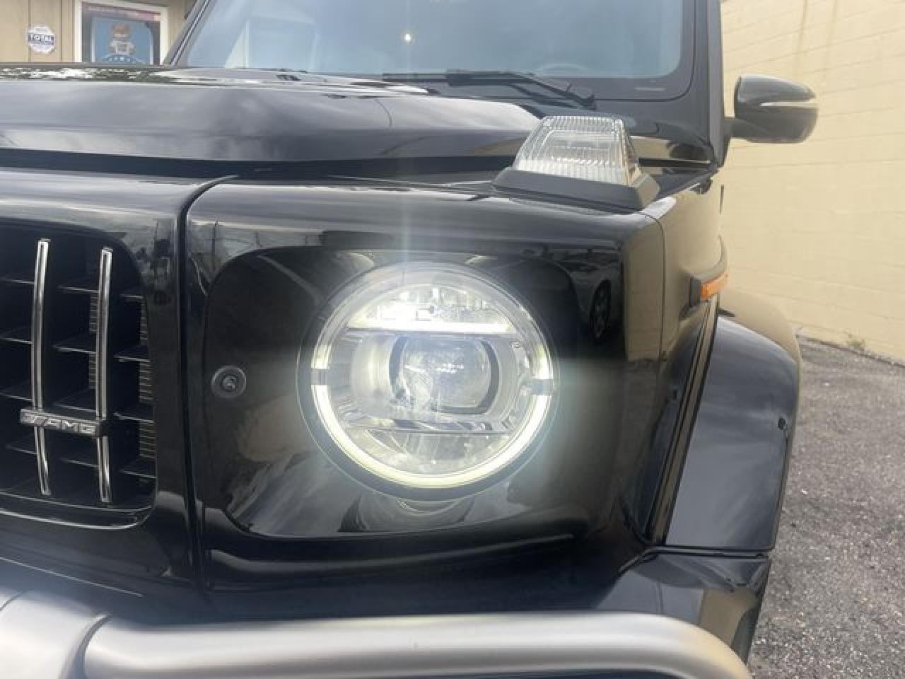 Mercedes-Benz AMG G 63 - zdjęcie 3