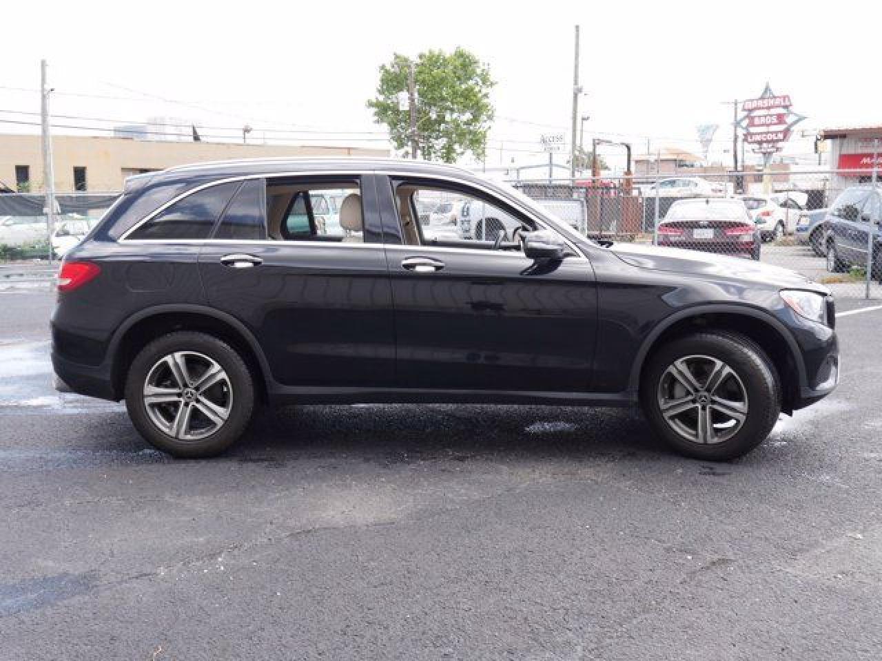 Mercedes-Benz GLC - zdjęcie 4