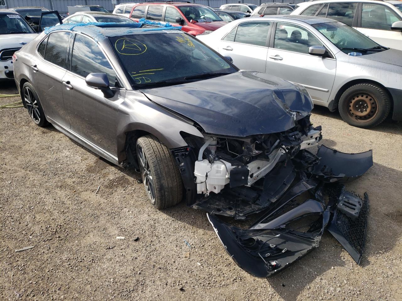 Toyota Camry - zdjęcie 1