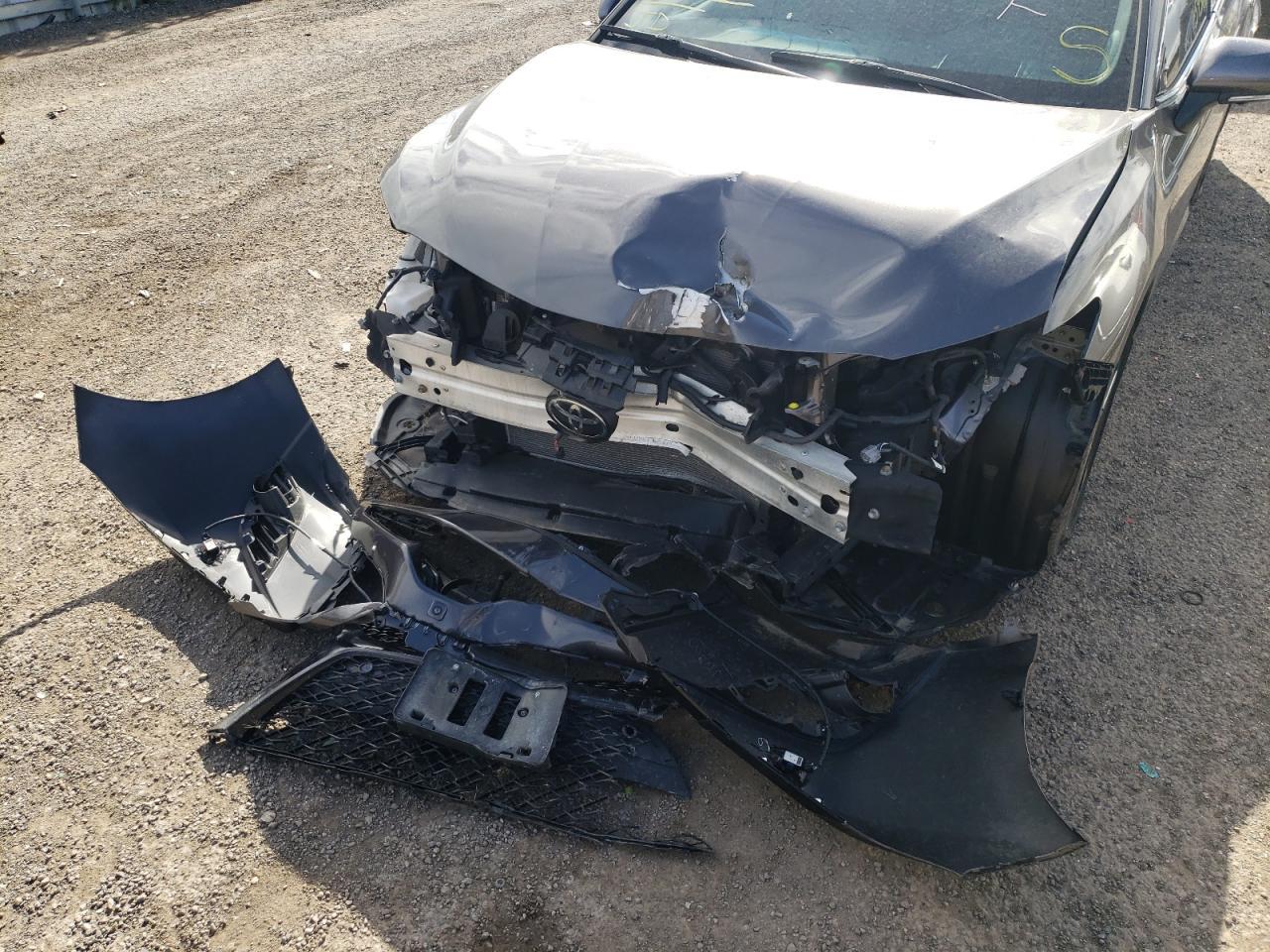 2018 Toyota Camry Xse - zdjęcie 17
