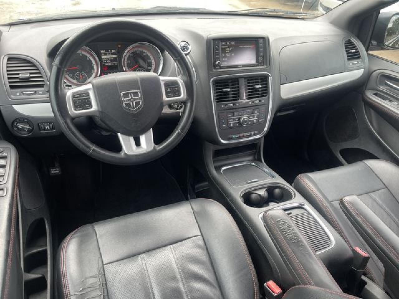 Dodge Grand Caravan - zdjęcie 5