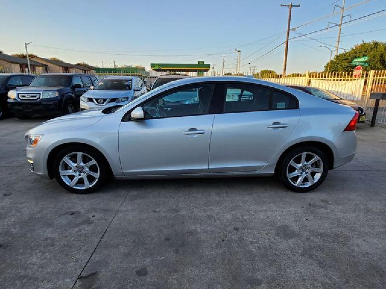 Volvo S60 - zdjęcie 5