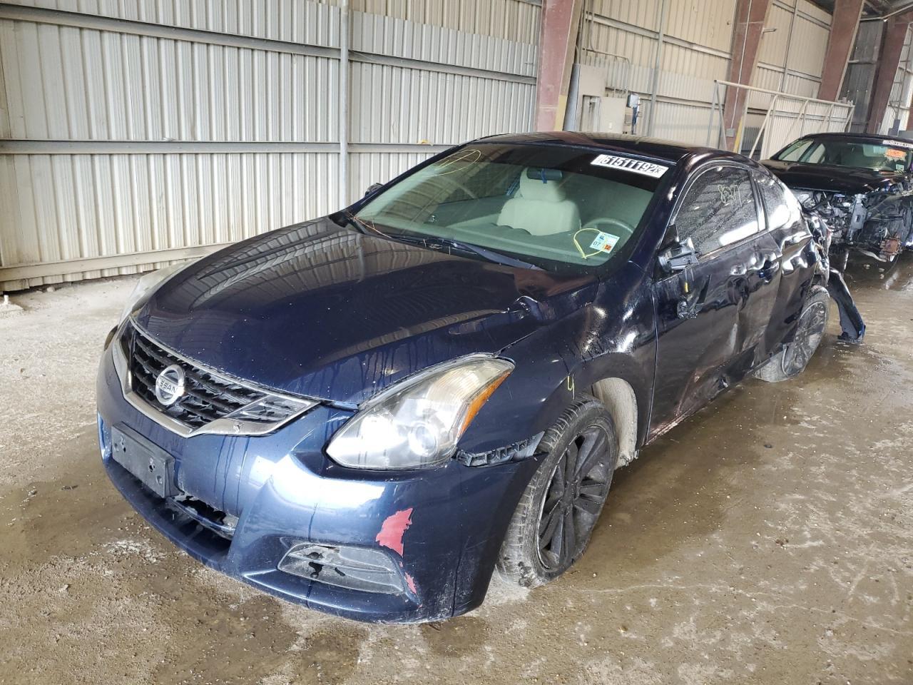 Nissan Altima Coupe - zdjęcie 2
