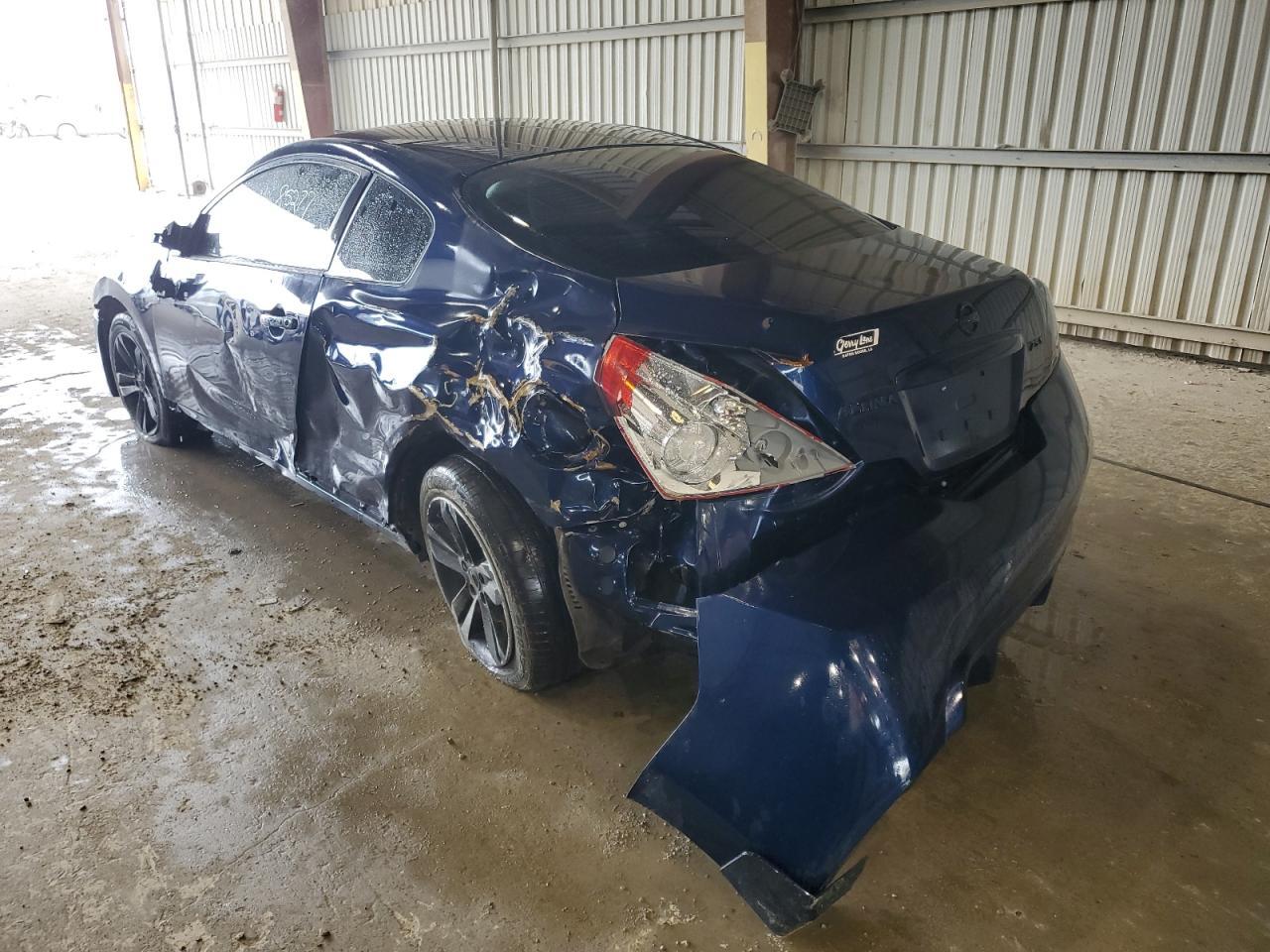 Nissan Altima Coupe - zdjęcie 3