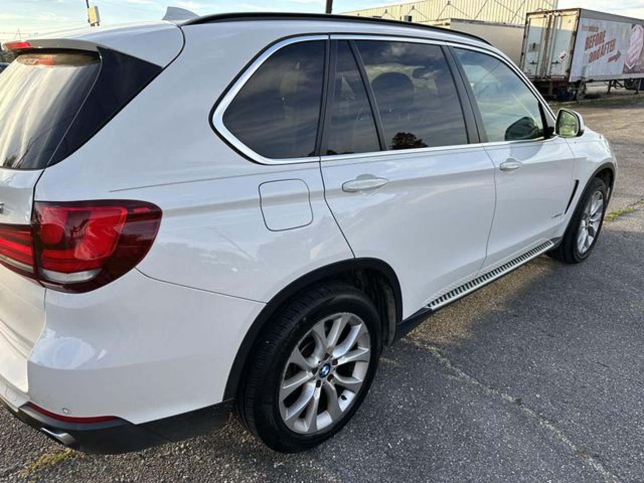 BMW X5 - zdjęcie 4