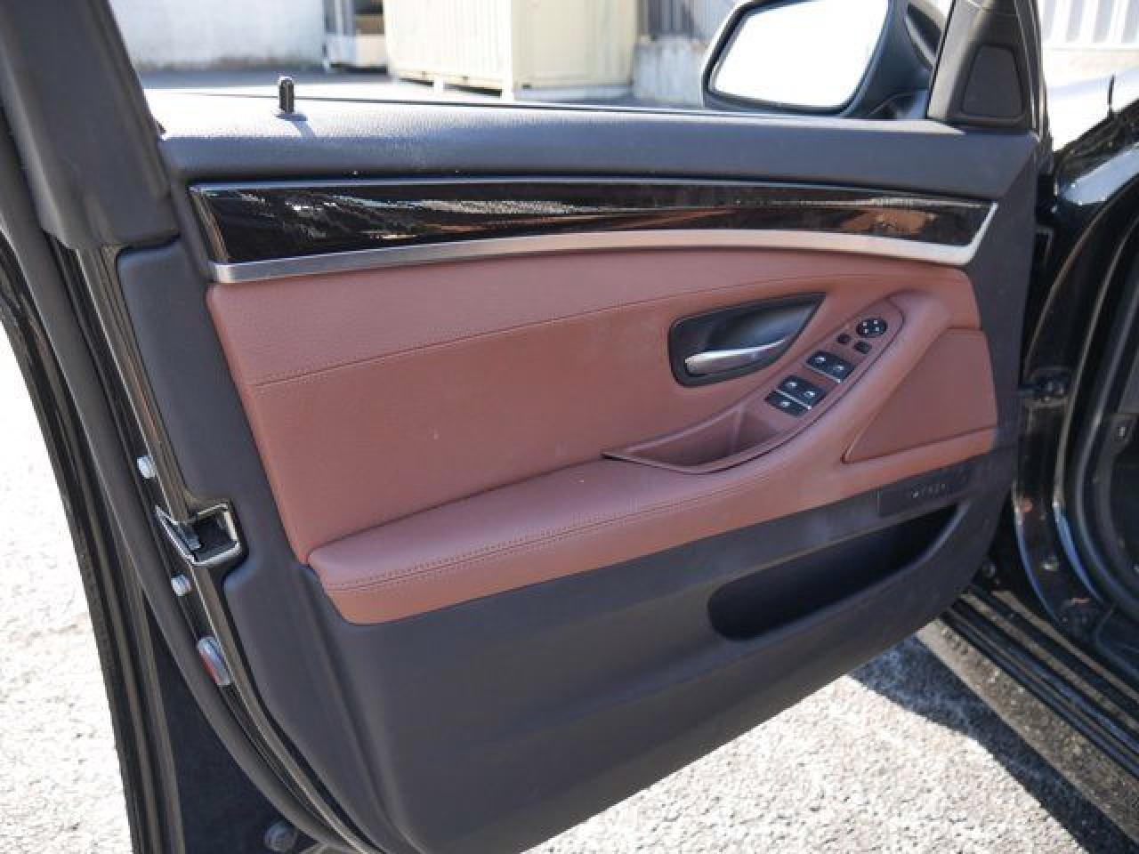 2016 BMW 528 I - zdjęcie 20