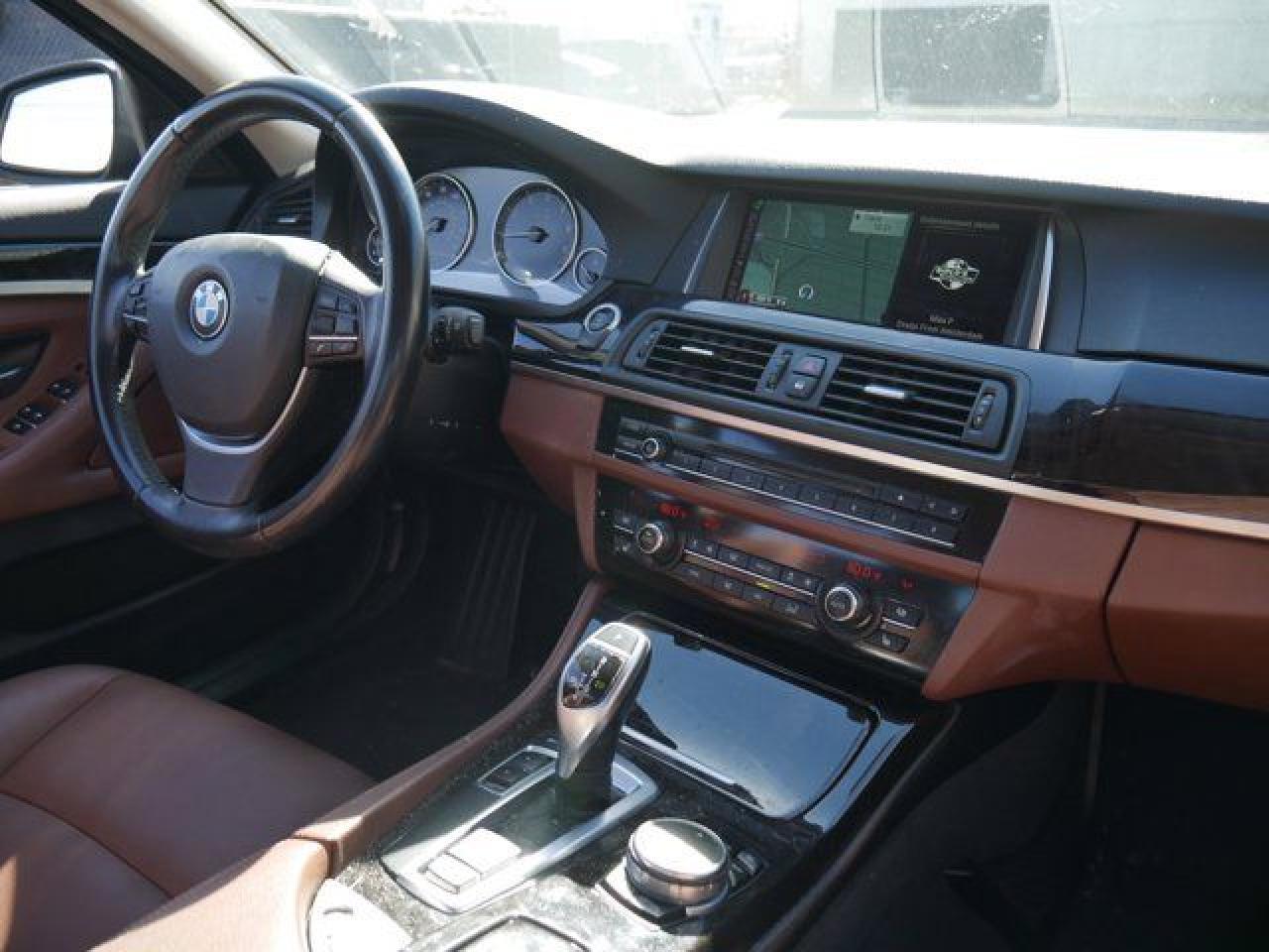 2016 BMW 528 I - zdjęcie 15