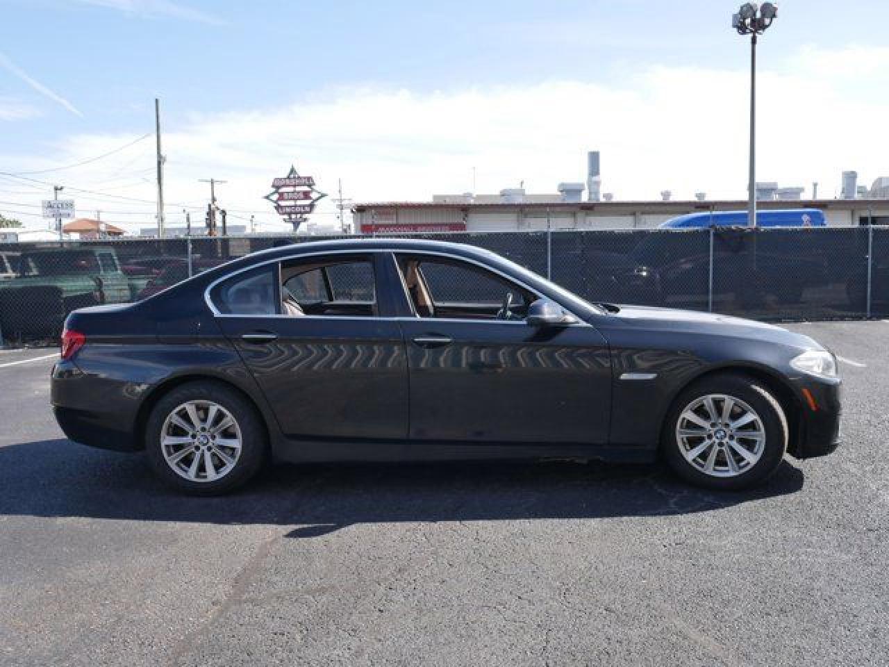 2016 BMW 528 I - zdjęcie 4