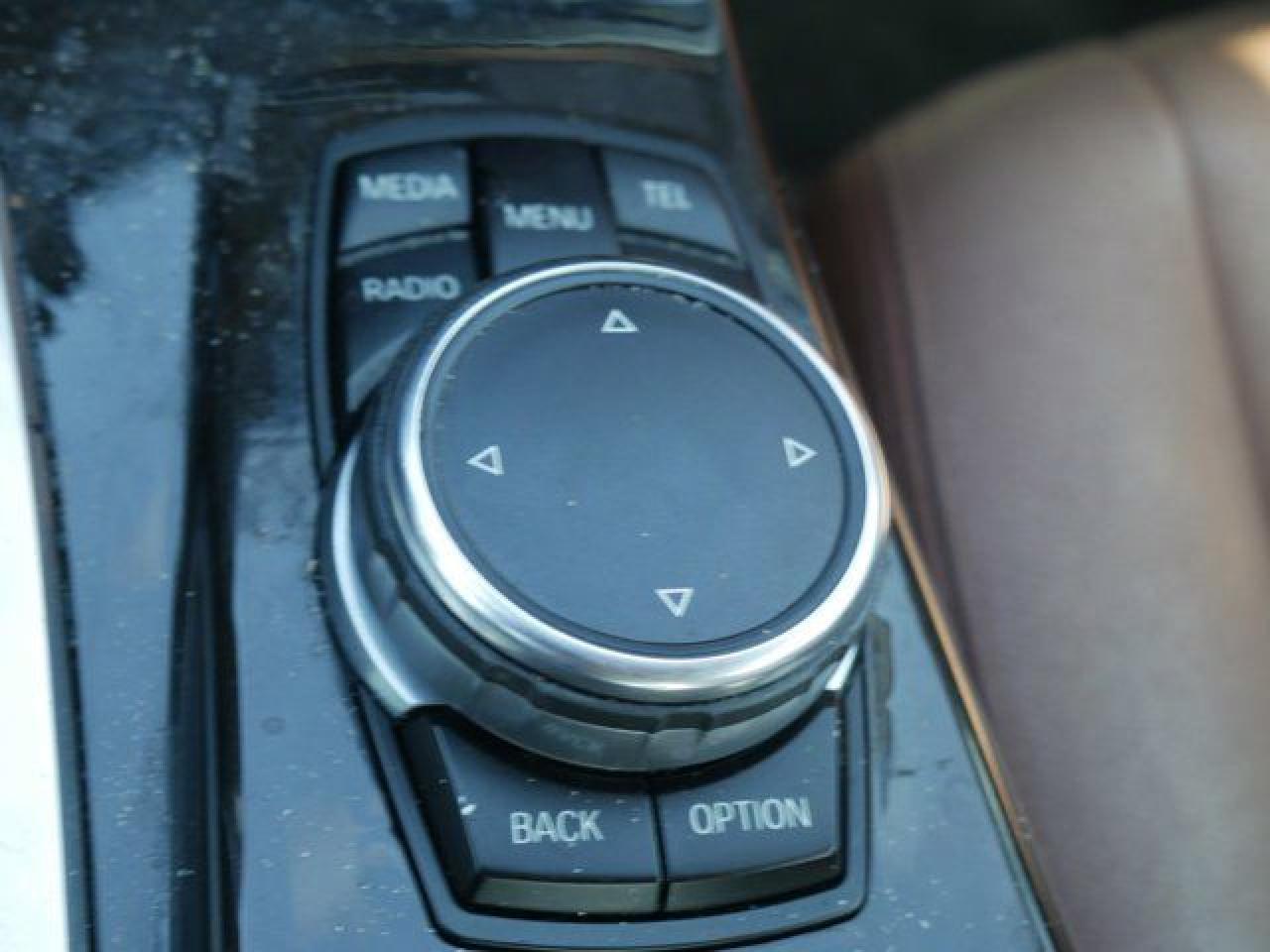 2016 BMW 528 I - zdjęcie 28