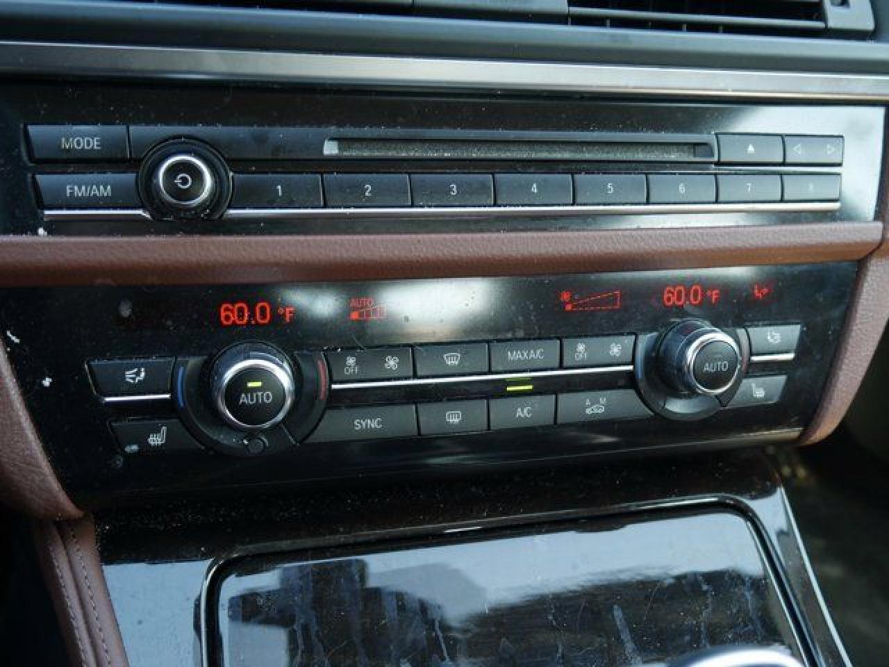 2016 BMW 528 I - zdjęcie 30