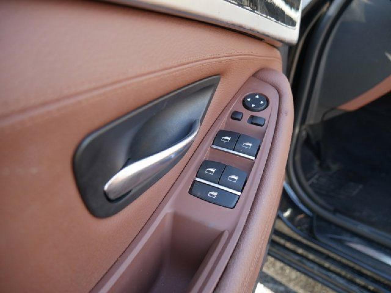 2016 BMW 528 I - zdjęcie 21