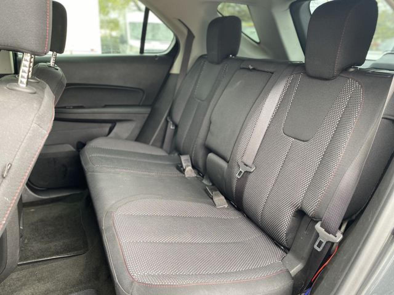 2017 Chevrolet Equinox Ls - zdjęcie 14