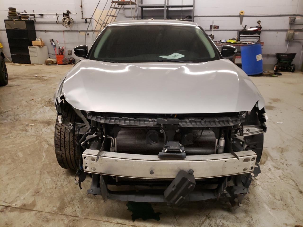 Nissan Maxima - zdjęcie 5