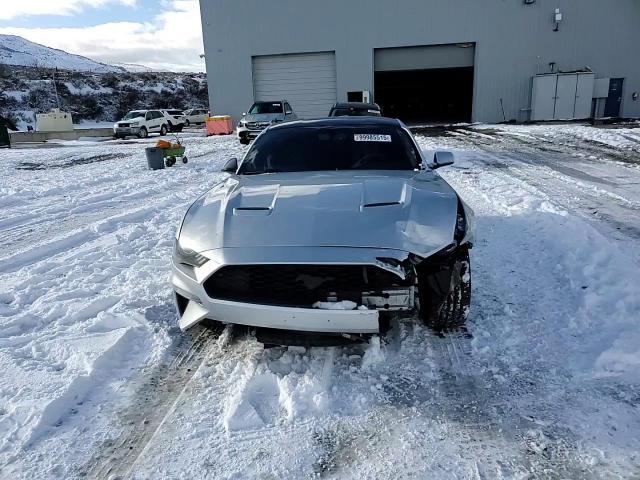 2018 Ford Mustang - zdjęcie 13