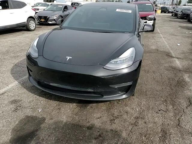 2022 Tesla Model 3 - zdjęcie 13