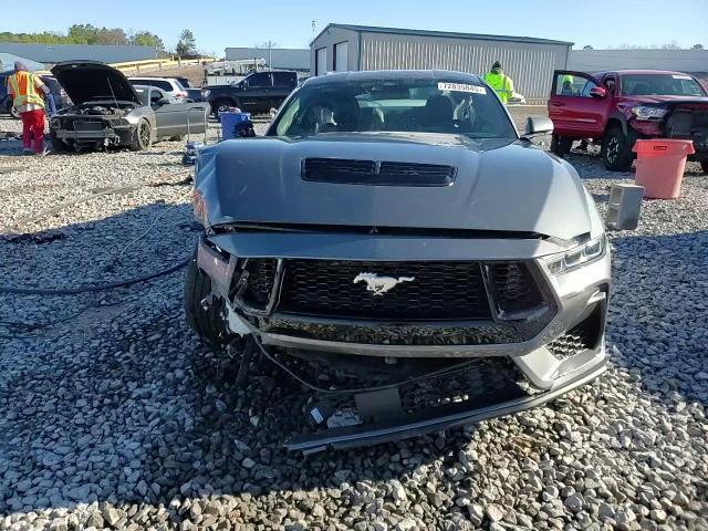 2025 Ford Mustang Gt - zdjęcie 13
