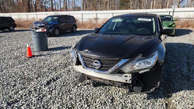 2017 Nissan Altima 2.5 - zdjęcie 13