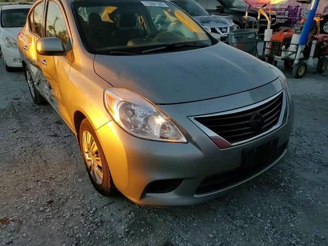 2014 Nissan Versa S - zdjęcie 13