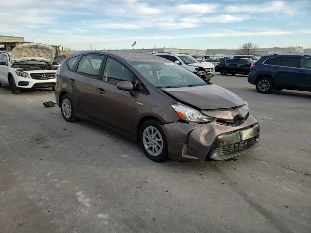 2015 Toyota Prius V - zdjęcie 13