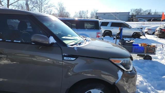 2015 Kia Soul - zdjęcie 13