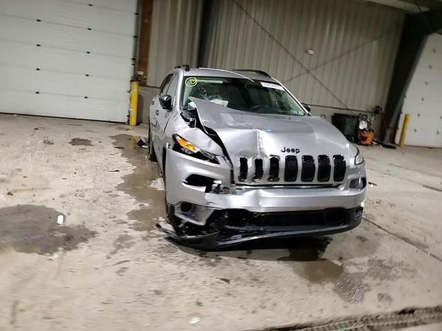 2017 Jeep Cherokee Sport - zdjęcie 14