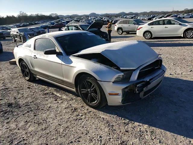 2014 Ford Mustang - zdjęcie 14