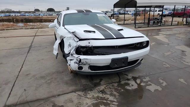 2019 Dodge Challenger Sxt - zdjęcie 13
