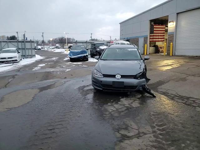 2017 Volkswagen Golf Sportwagen S - zdjęcie 13