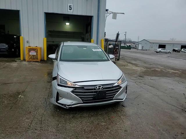 2019 Hyundai Elantra Se - zdjęcie 13