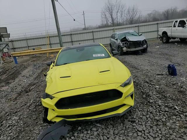 2021 Ford Mustang - zdjęcie 13
