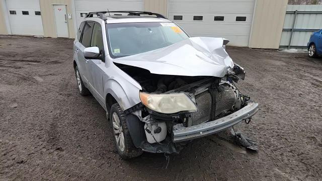 2013 Subaru Forester Limited - zdjęcie 14