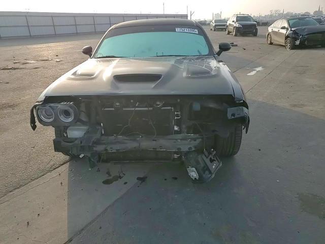 2019 Dodge Challenger R/T - zdjęcie 14